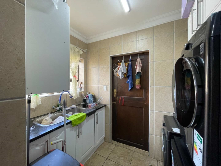 3 Bedroom Property for Sale in Seemeeu Park Western Cape